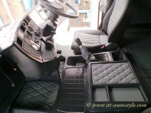 Scania 143h 450 complete interior